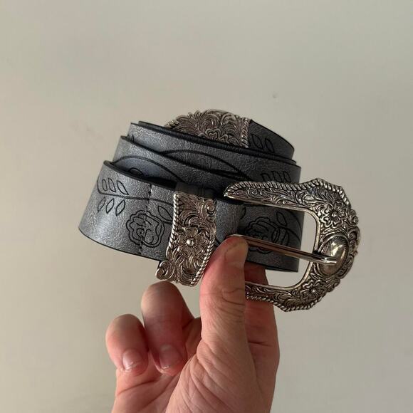 Y2k western grey floral cowboy - Picture 2 of 7